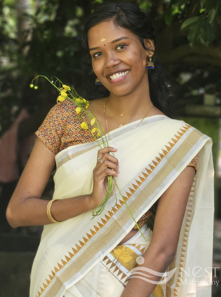 DR DEVIKA